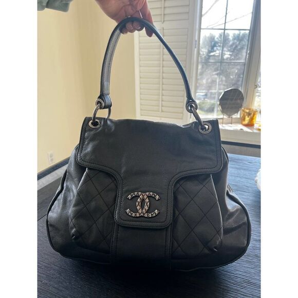 CHANEL Black Glazed Caviar Coco Rider Flap Shoulder Bag With Strap - Picture 16 of 16